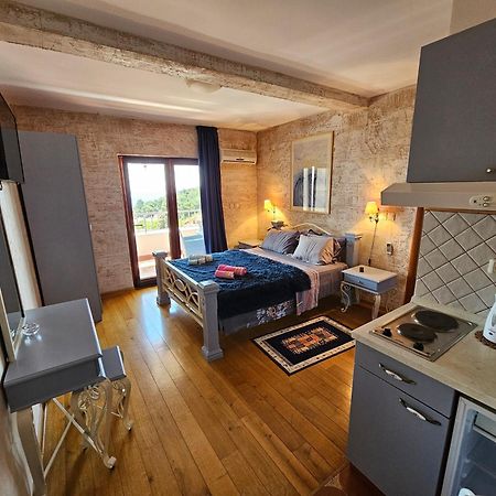 Medin Apartments Bluvista Petrovac Ngoại thất bức ảnh