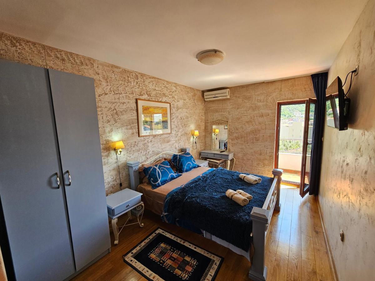 Medin Apartments Bluvista Petrovac Ngoại thất bức ảnh