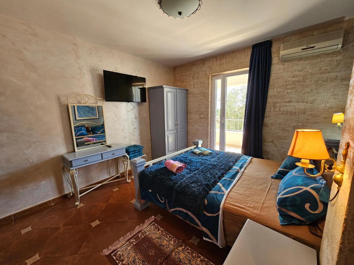 Medin Apartments Bluvista Petrovac Ngoại thất bức ảnh