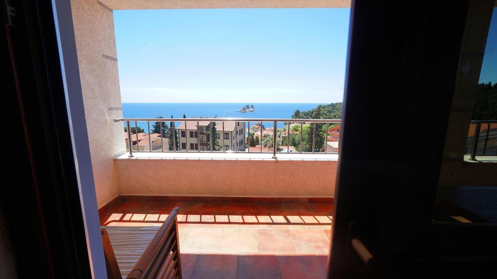 Medin Apartments Bluvista Petrovac Ngoại thất bức ảnh