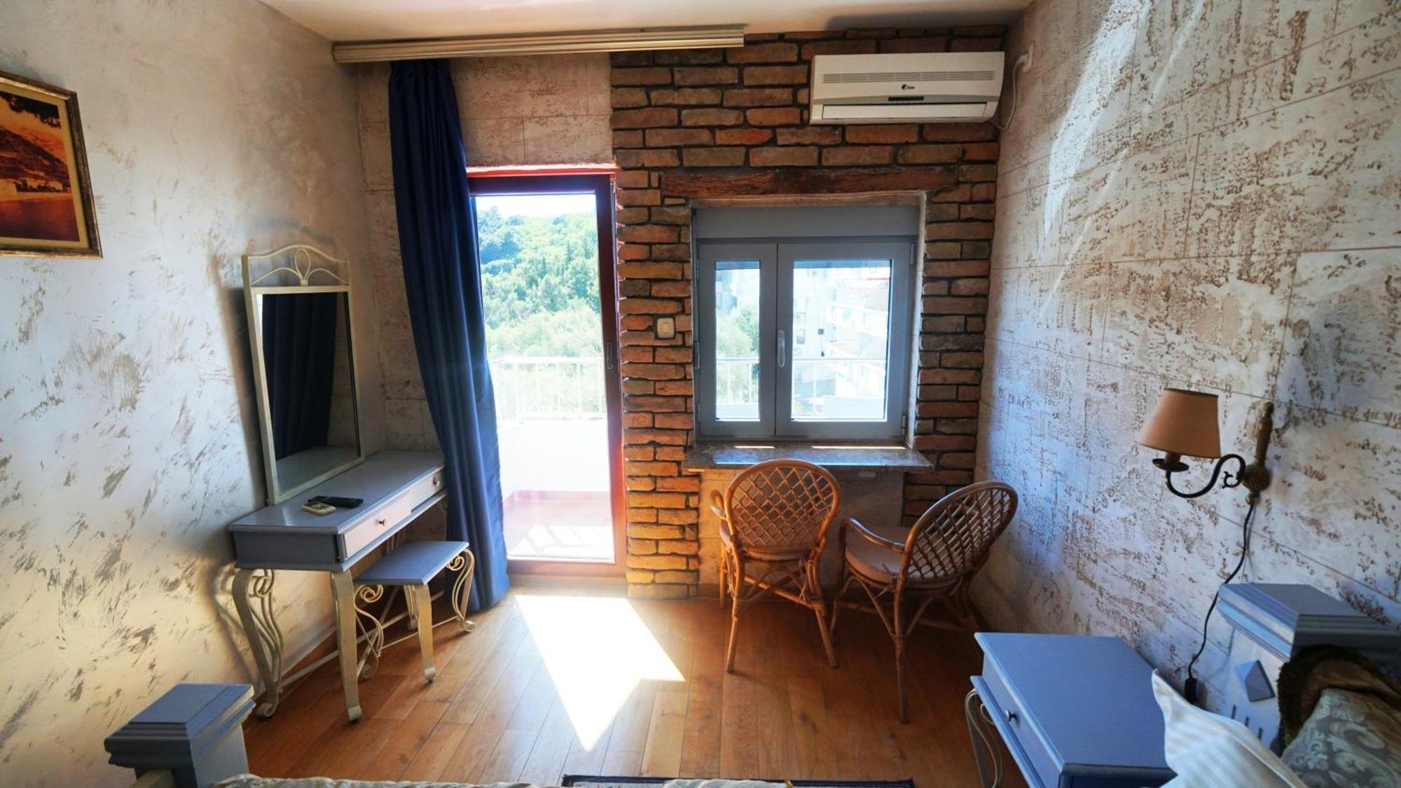 Medin Apartments Bluvista Petrovac Ngoại thất bức ảnh