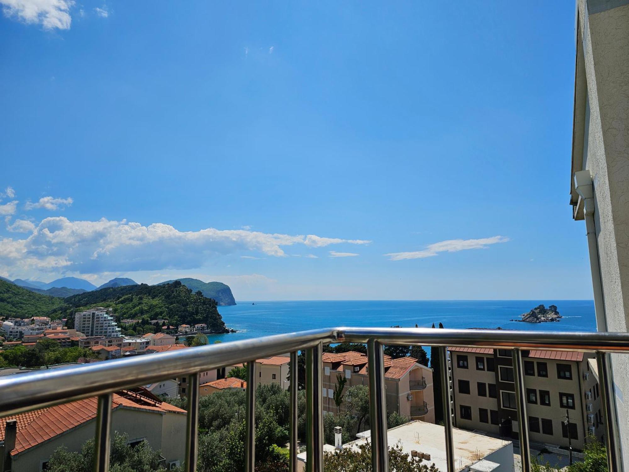 Medin Apartments Bluvista Petrovac Ngoại thất bức ảnh
